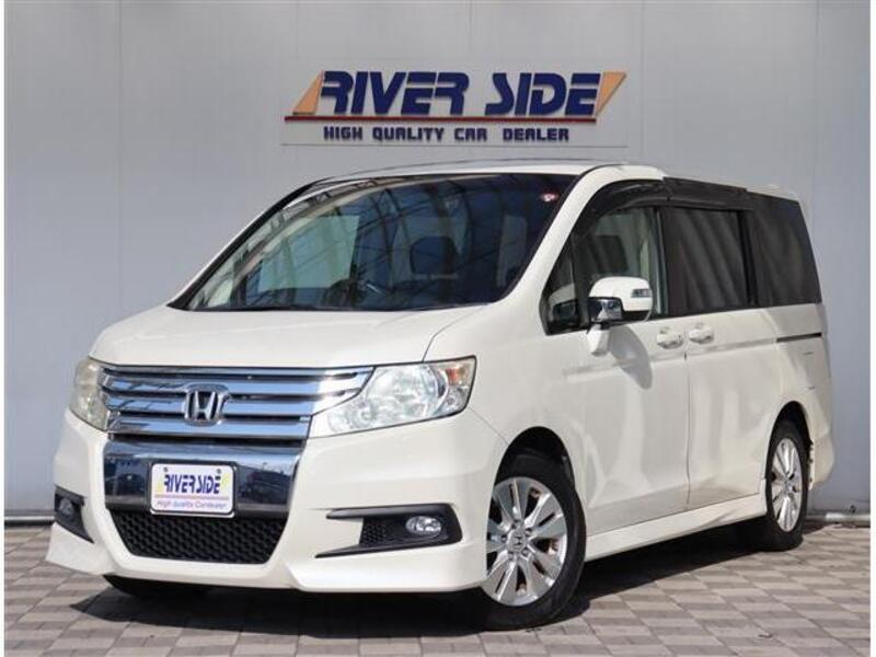 HONDA STEPWAGON SPADA