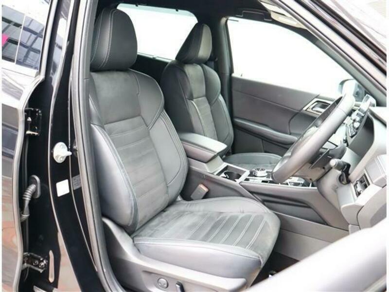 OUTLANDER PHEV