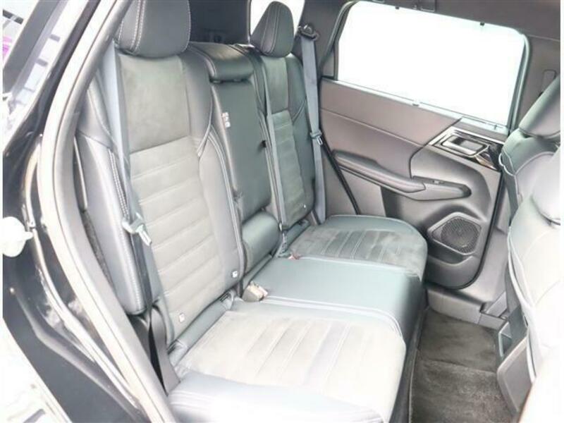 OUTLANDER PHEV