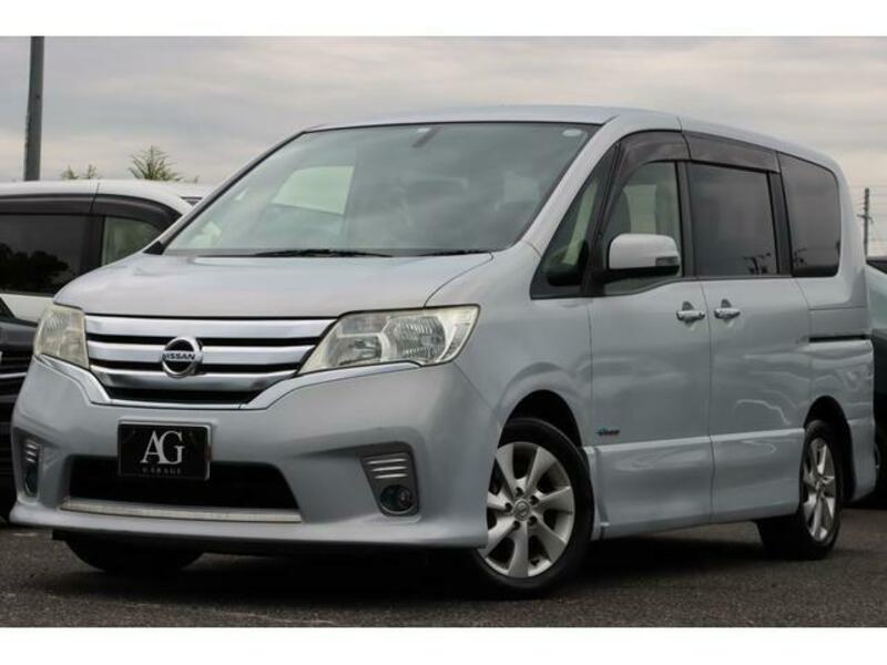 NISSAN SERENA