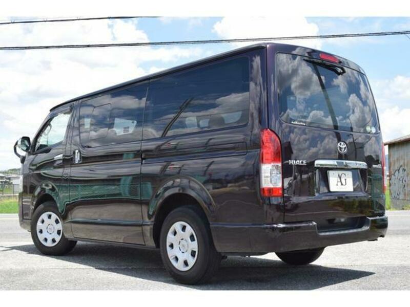 HIACE VAN