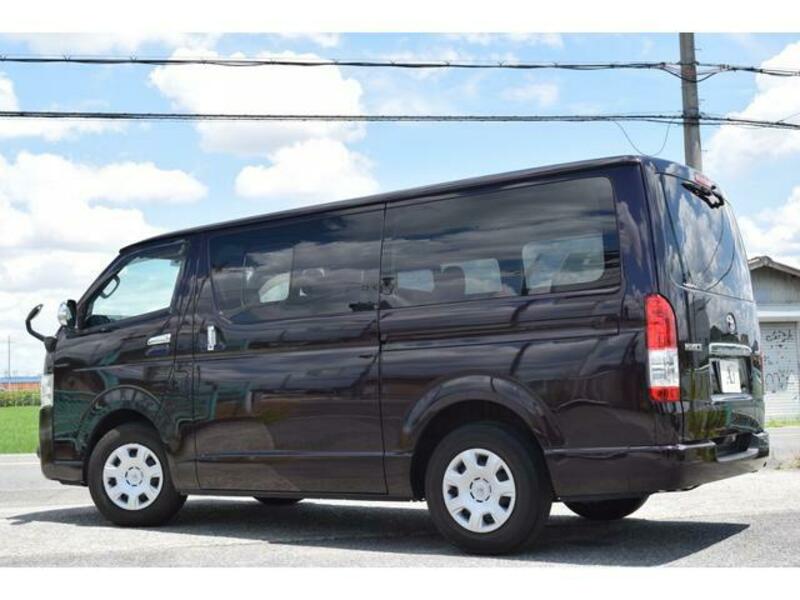 HIACE VAN