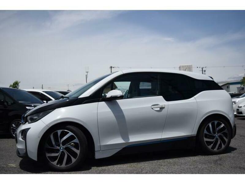 i3