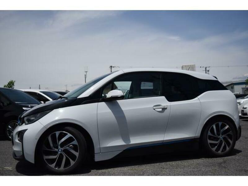 i3
