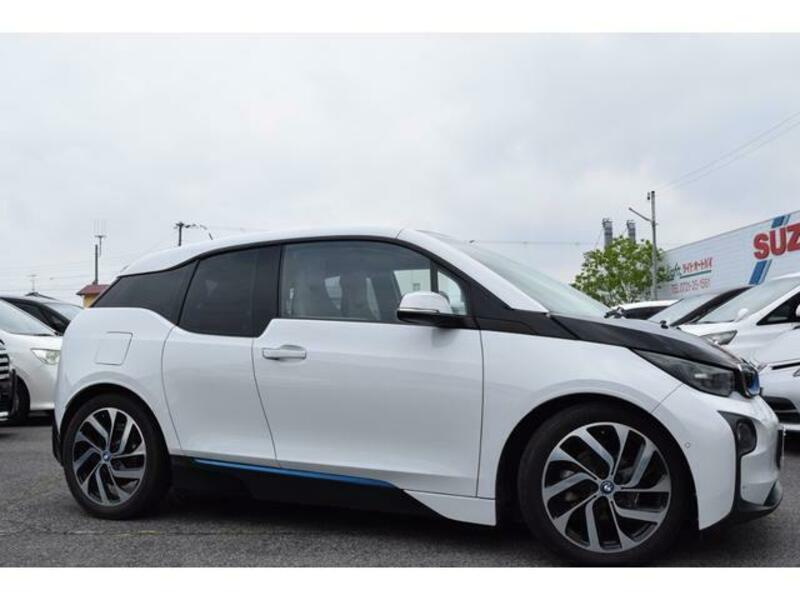 i3