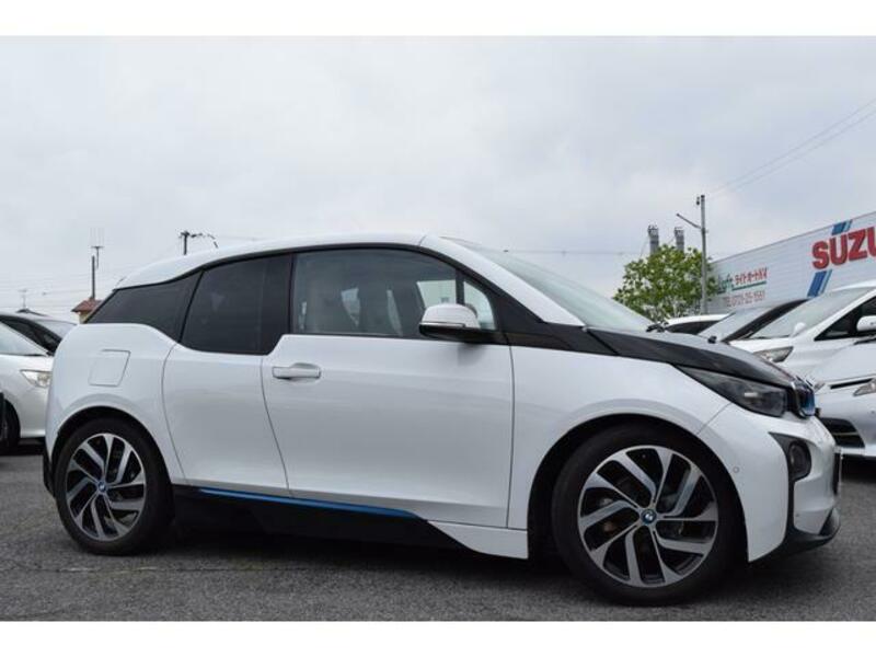 i3