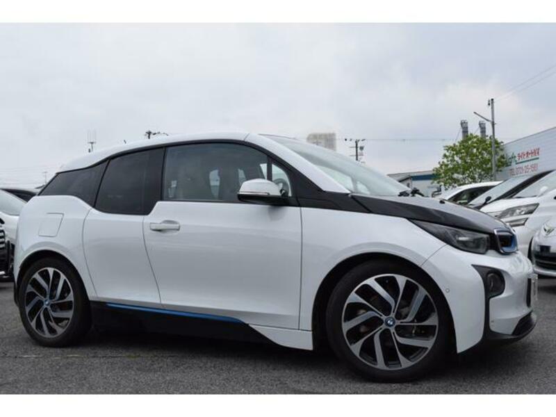 i3