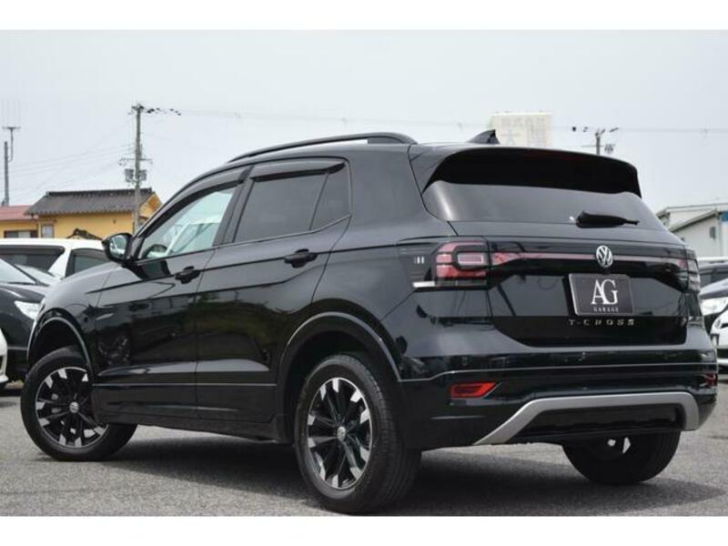 T CROSS