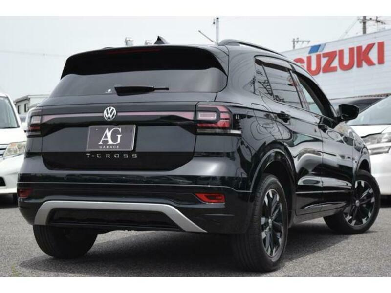 T CROSS