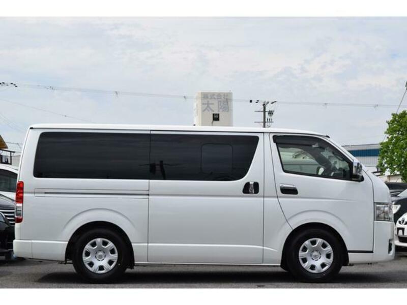 HIACE VAN