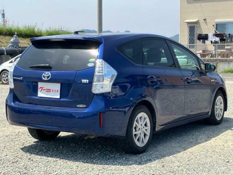 PRIUS ALPHA