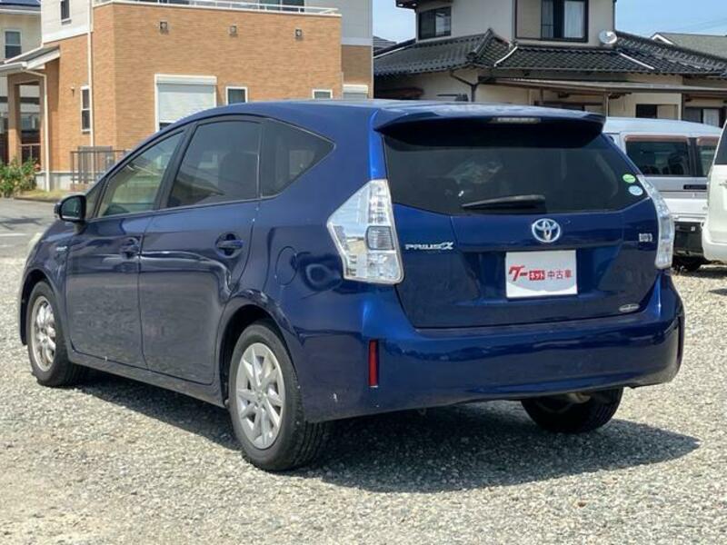 PRIUS ALPHA
