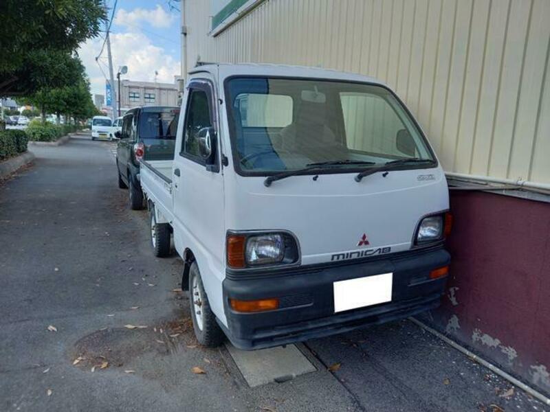 MITSUBISHI MINICAB TRUCK