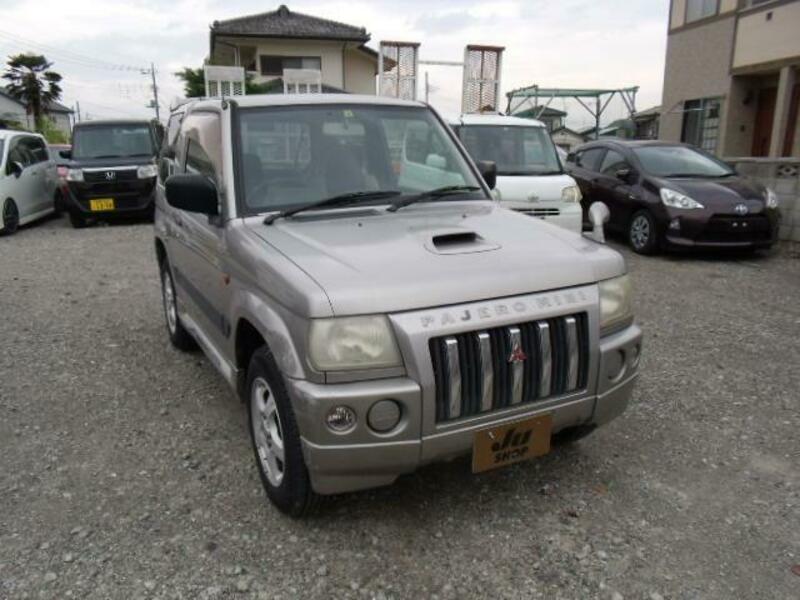 MITSUBISHI PAJERO MINI