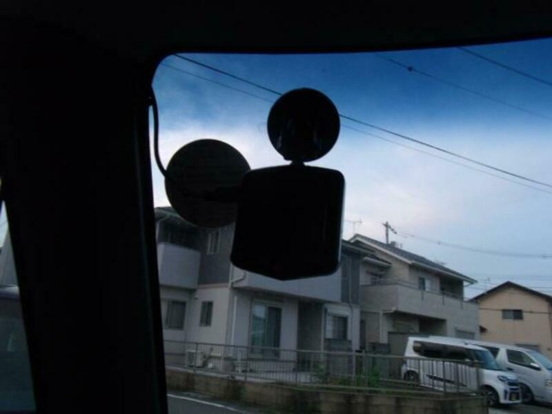 N BOX
