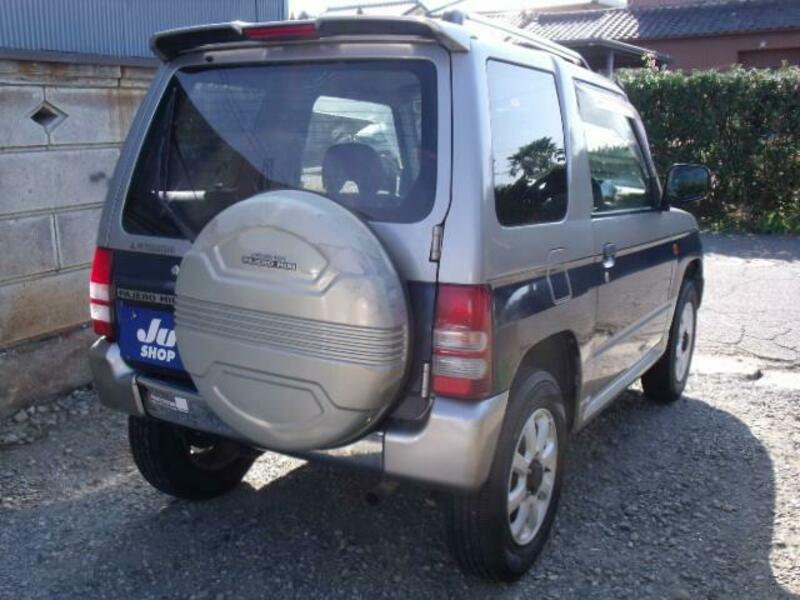 PAJERO MINI