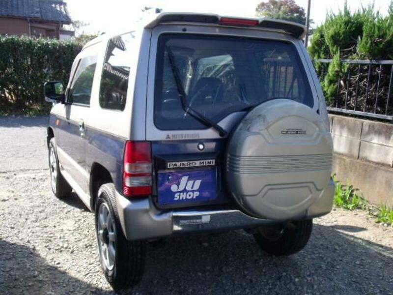PAJERO MINI