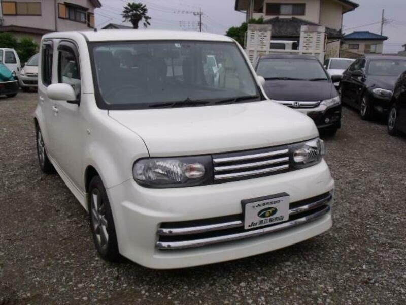 NISSAN CUBE