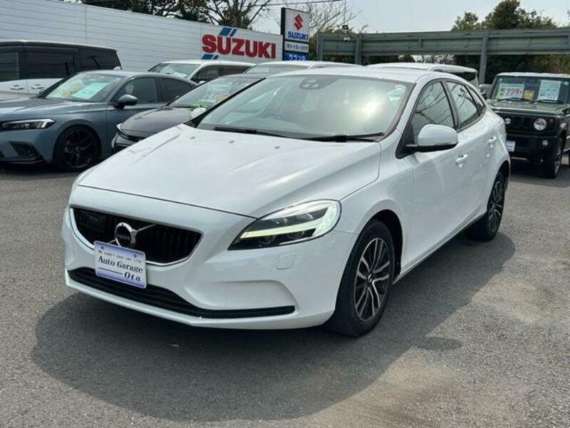 V40