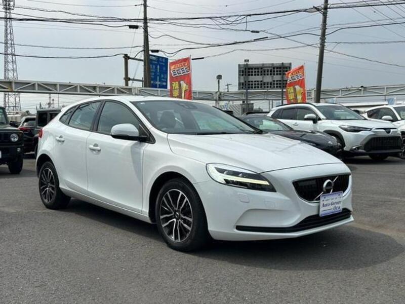 V40