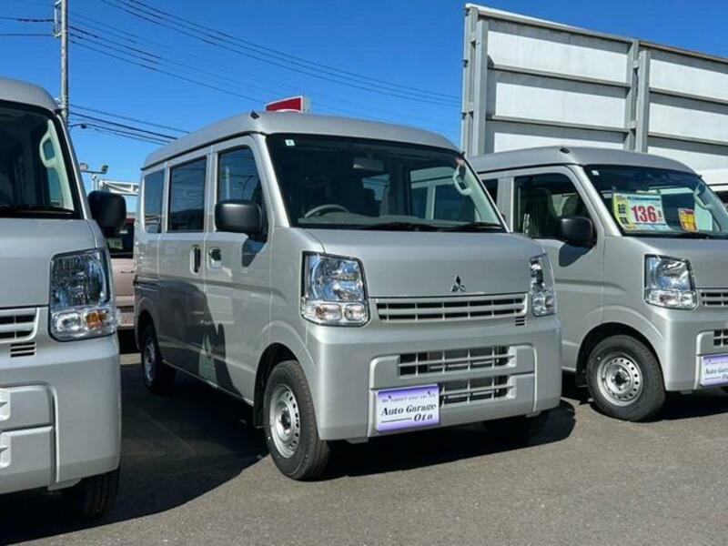 MINICAB VAN