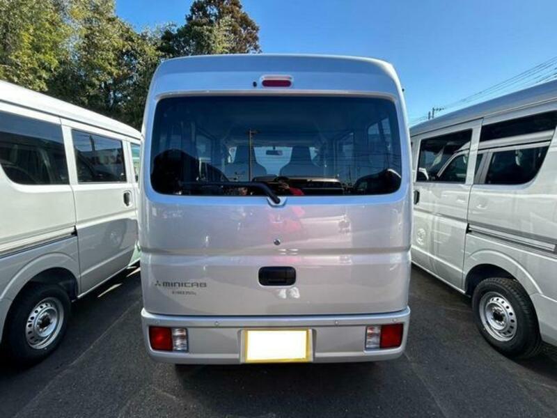 MINICAB VAN