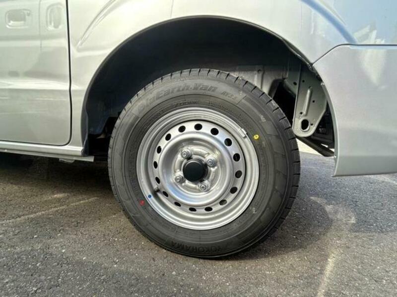 MINICAB VAN