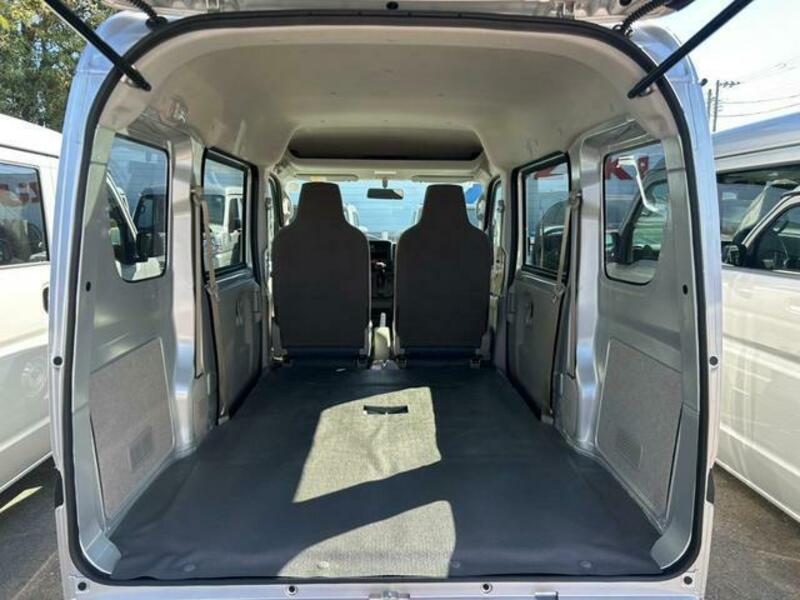 MINICAB VAN