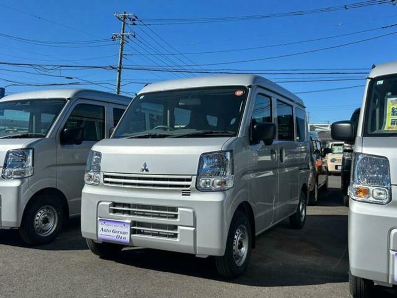 MITSUBISHI MINICAB VAN