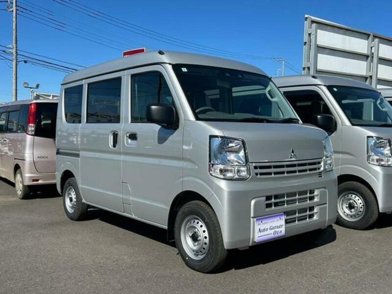 MINICAB VAN