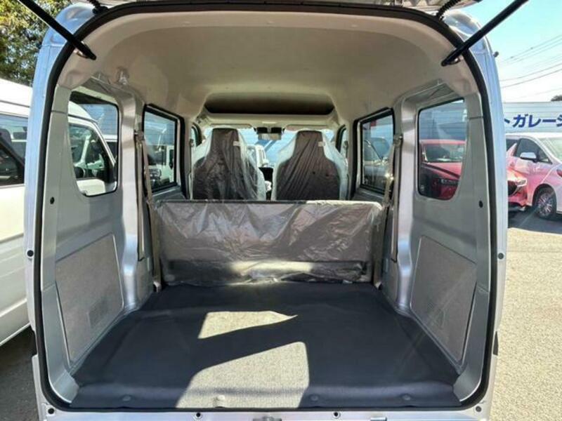 MINICAB VAN