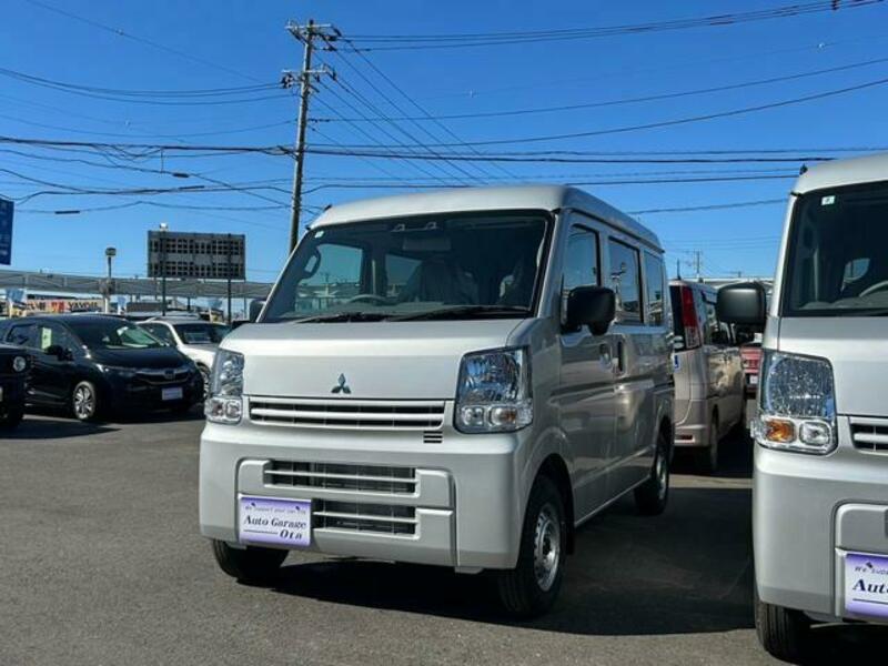 MITSUBISHI MINICAB VAN