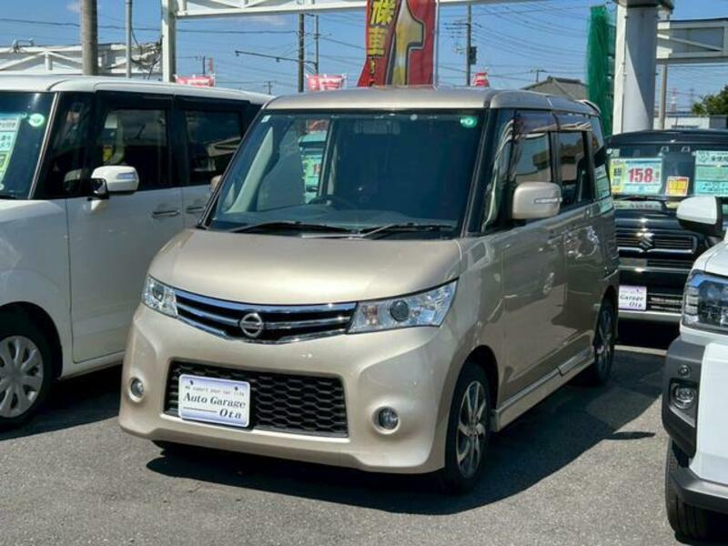 NISSAN ROOX
