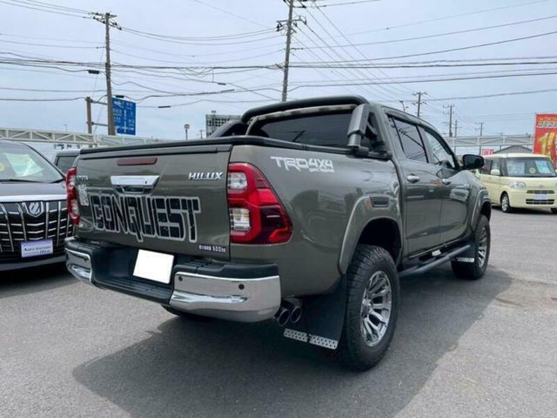 HILUX