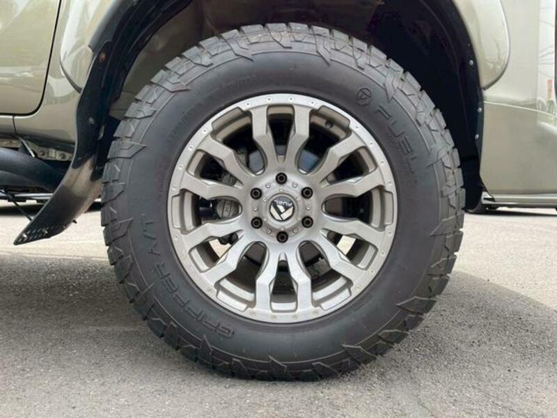 HILUX