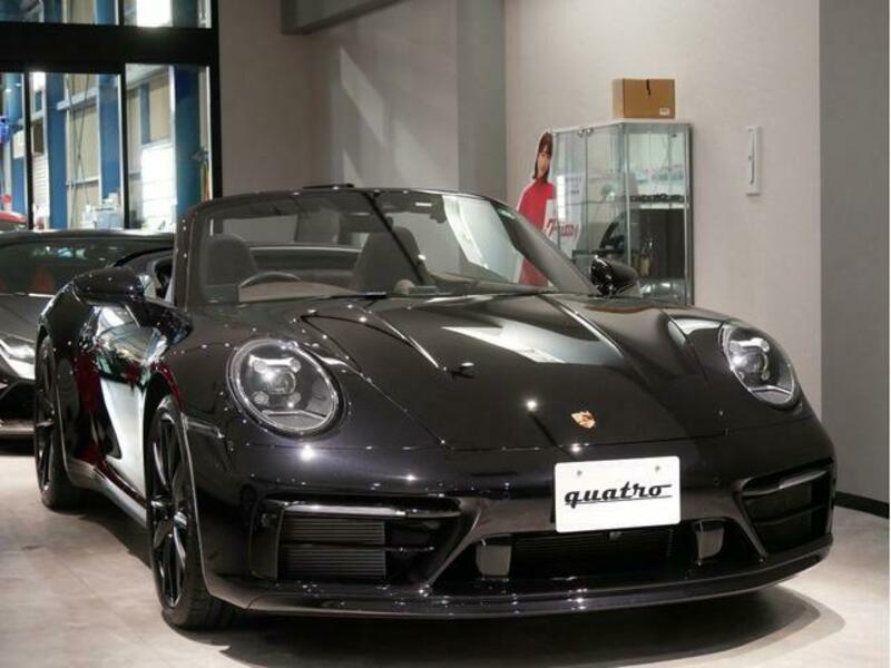 911