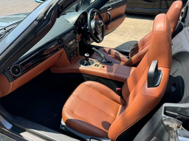 ROADSTER