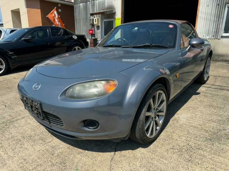 MAZDA ROADSTER