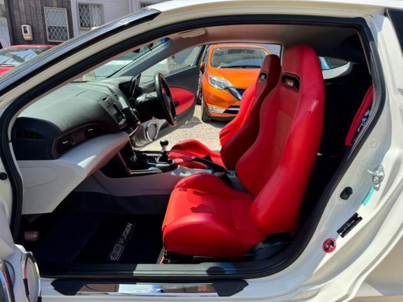 CR-Z