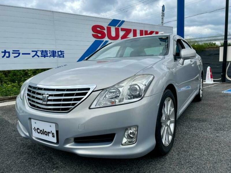 TOYOTA CROWN