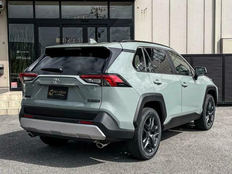 RAV4