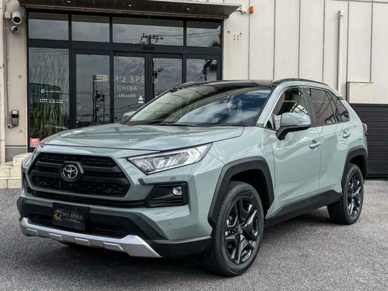 TOYOTA RAV4