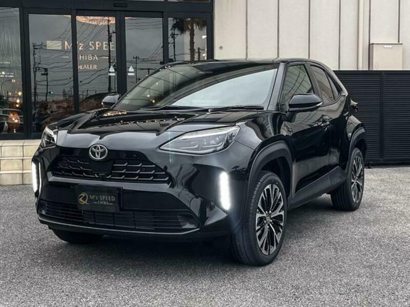 YARIS CROSS