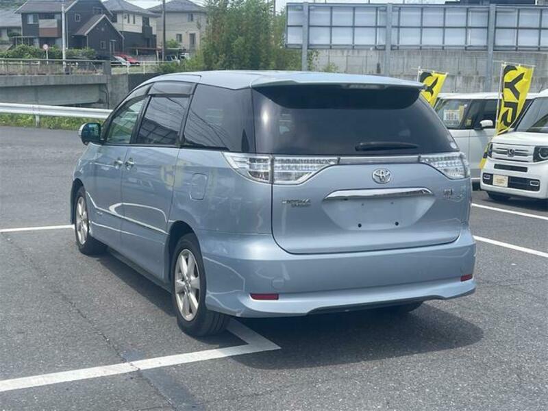 ESTIMA HYBRID