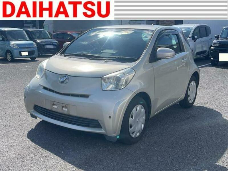 TOYOTA IQ