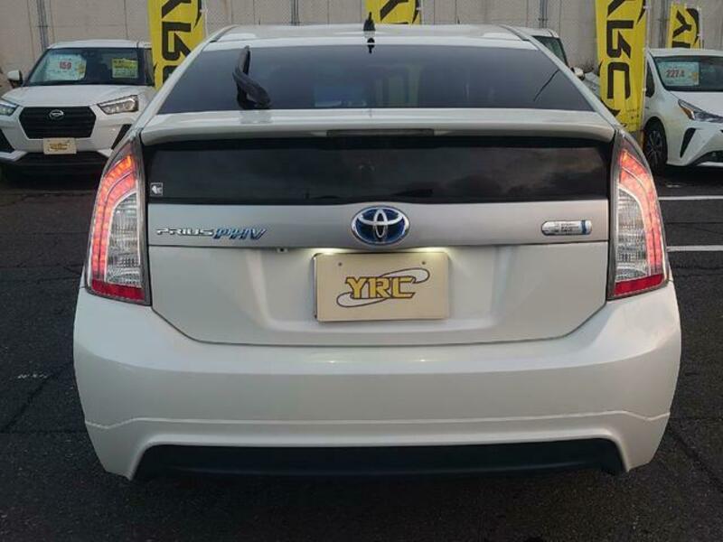 PRIUS PHV