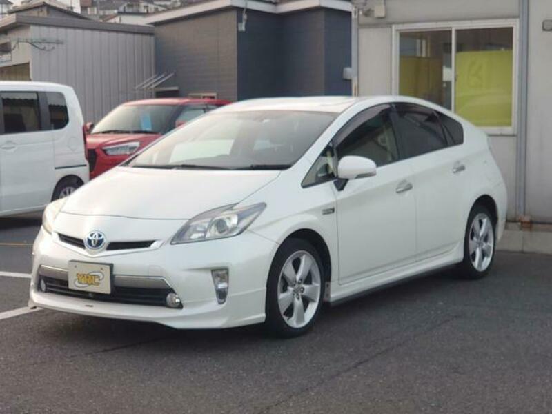 PRIUS PHV