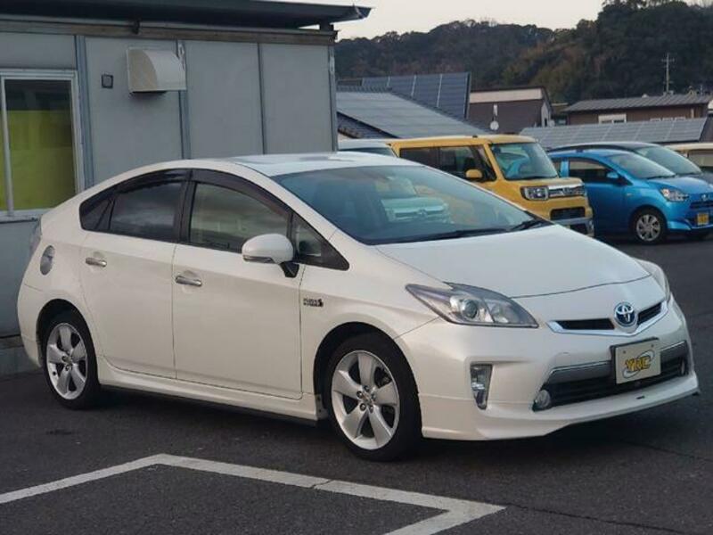 PRIUS PHV