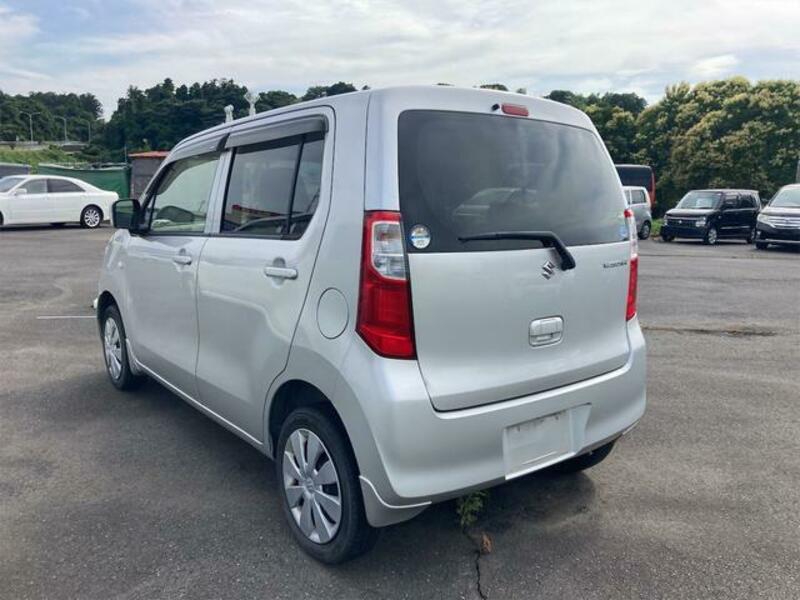 WAGON R