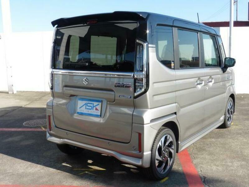 SPACIA CUSTOM